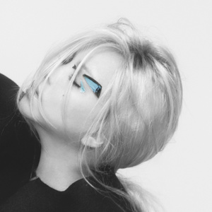 下载男人日女人
