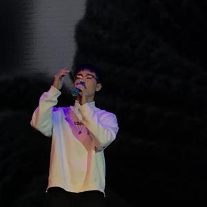 下载男人日女人
